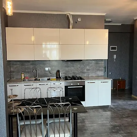 Bright And Cozy Apartment In Didi Dighomi Tbilisi Exterior photo